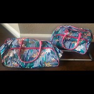 Protocol Super Cute large Duffle bag w/wheels and shoulder bag 🌸